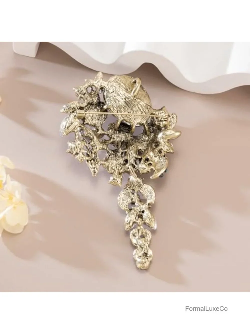SELOVO Large Long Flower Brooch Pin for Women Wedding Party Brooch Pendant